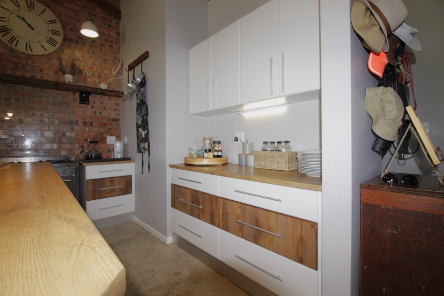 4 Bedroom Property for Sale in Paradise Beach Eastern Cape